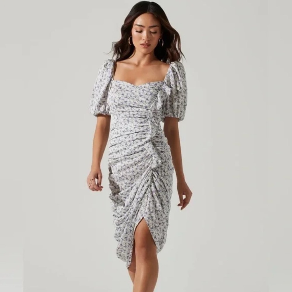 Astr the label floral puff Dress size S